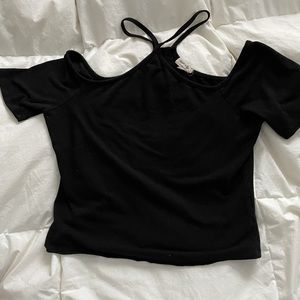 Cutout choker cropped tee